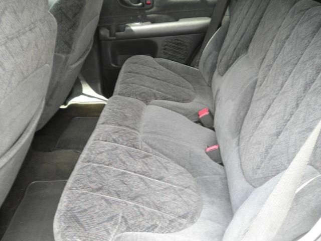 GMC Jimmy 1998 photo 2