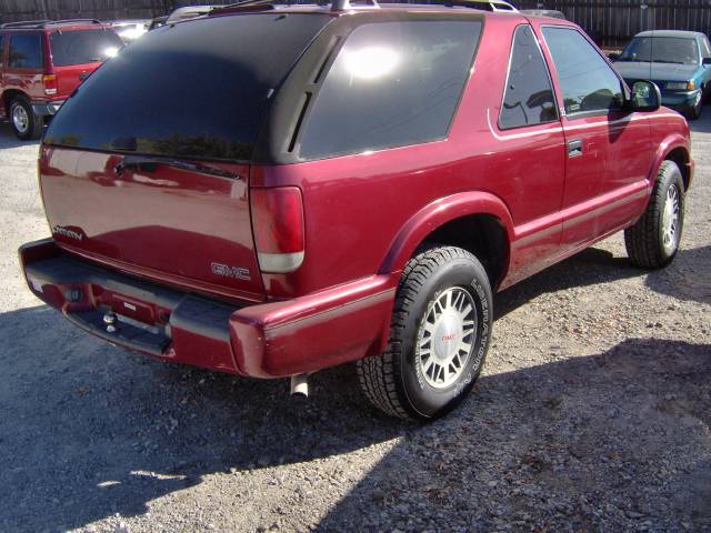 GMC Jimmy 1998 photo 2