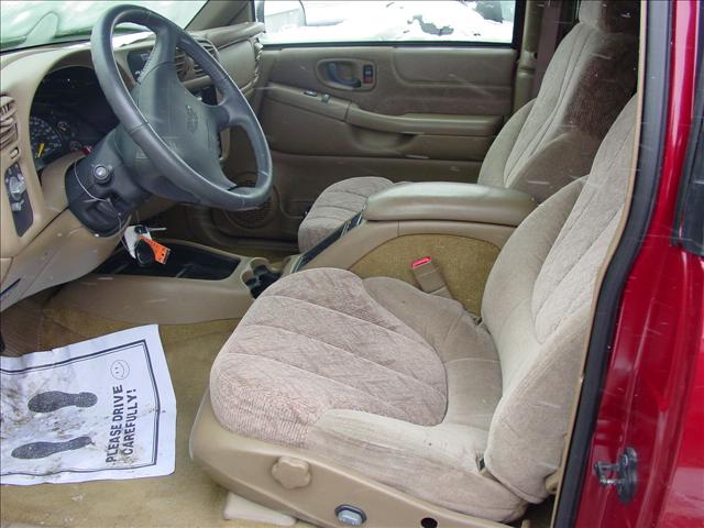 GMC Jimmy 1998 photo 2