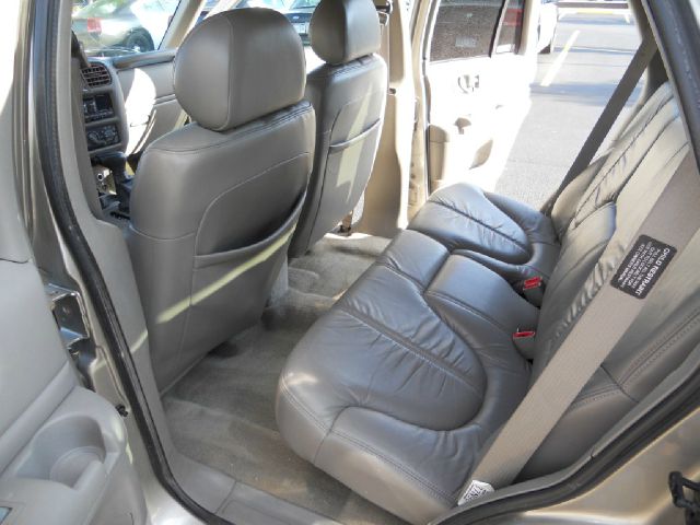 GMC Jimmy 1998 photo 2