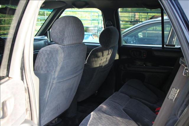 GMC Jimmy 2000 photo 3