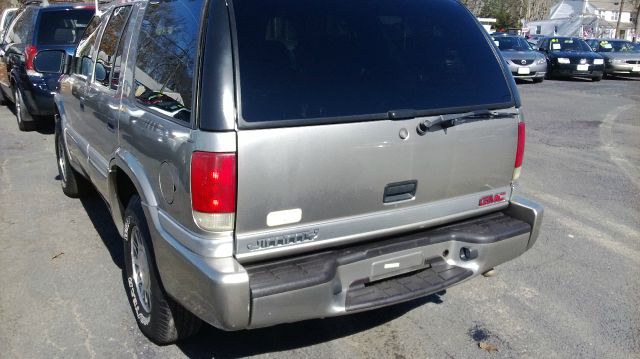 GMC Jimmy 2000 photo 3