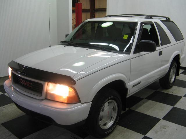 GMC Jimmy 2001 photo 2