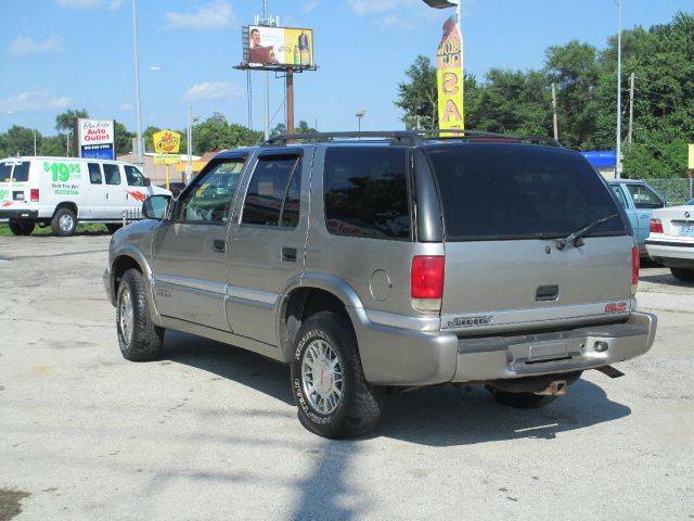 GMC Jimmy 2001 photo 1