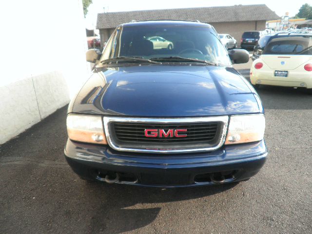 GMC Jimmy 2001 photo 1