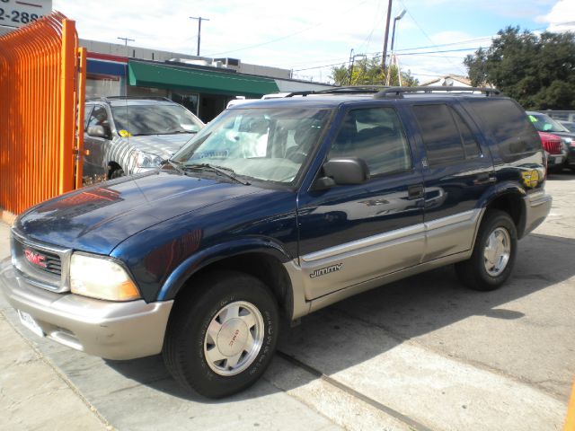 GMC Jimmy 2001 photo 3