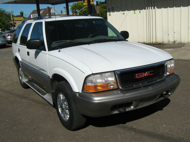 GMC Jimmy 1500 SLT 4X4 SUV