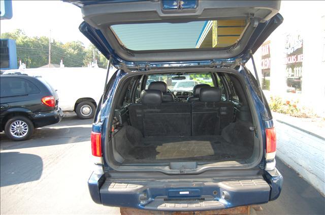 GMC Jimmy 2001 photo 2