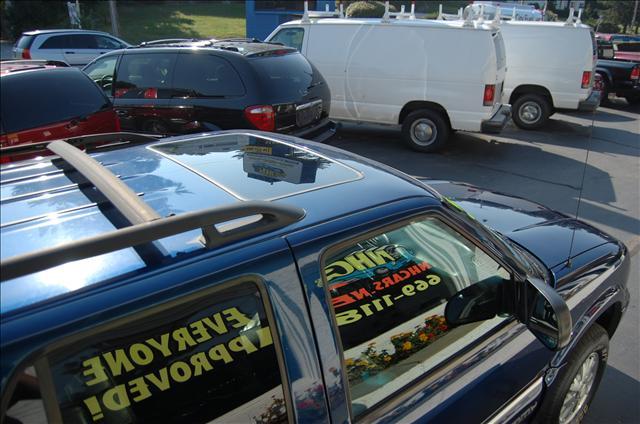 GMC Jimmy 2001 photo 3