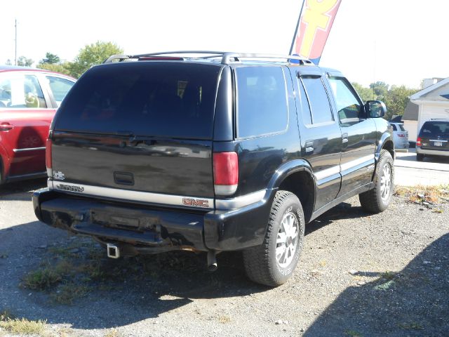 GMC Jimmy 2001 photo 1