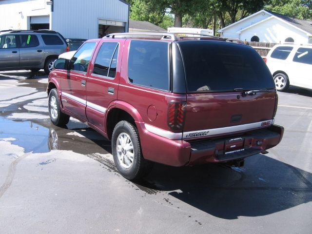 GMC Jimmy 2001 photo 2