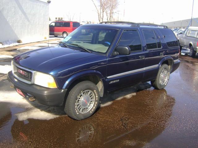 GMC Jimmy or Envoy Lariat SD Super Cab Sport Utility