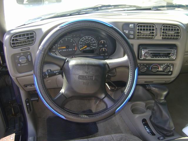 GMC Jimmy or Envoy 1999 photo 3