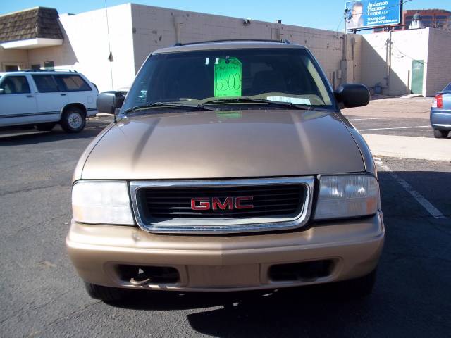 GMC Jimmy or Envoy 1999 photo 1