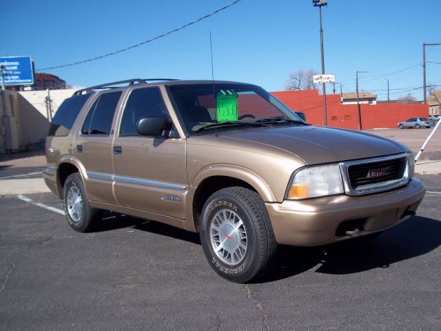 GMC Jimmy or Envoy 1999 photo 2