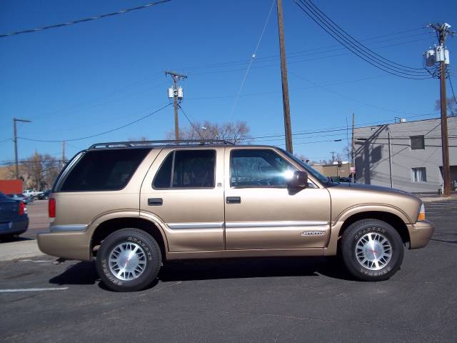GMC Jimmy or Envoy 1999 photo 3