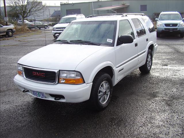 GMC Jimmy or Envoy 1999 photo 1