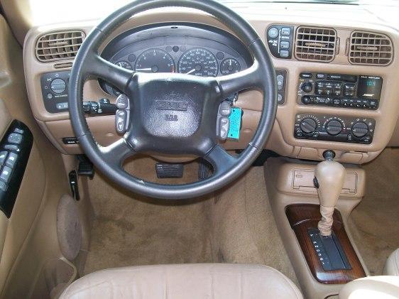 GMC Jimmy or Envoy 1999 photo 3