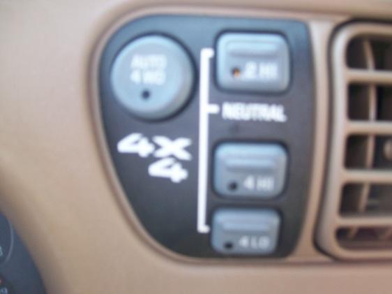 GMC Jimmy or Envoy 1999 photo 4