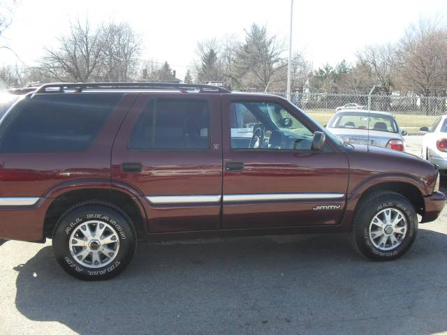 GMC Jimmy or Envoy Quad-short-laramie-5.9l Diesel-4wd-1 Owner Sport Utility