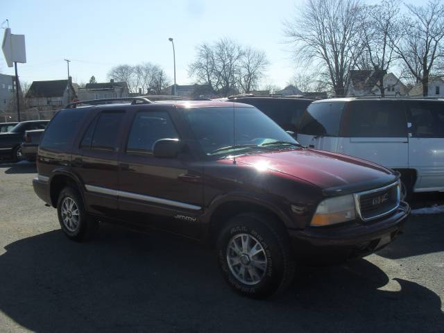 GMC Jimmy or Envoy 2000 photo 1
