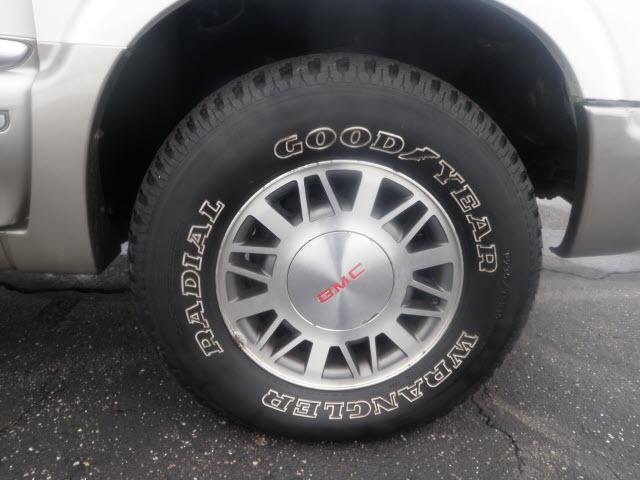 GMC Jimmy or Envoy 2000 photo 3