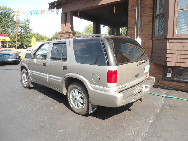 GMC Jimmy or Envoy 2000 photo 1