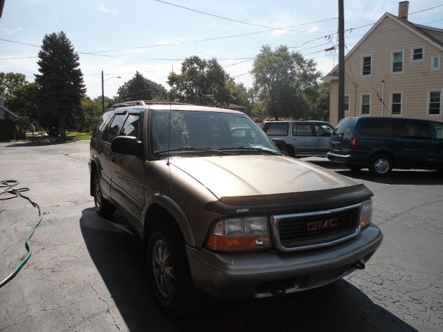 GMC Jimmy or Envoy 2000 photo 2