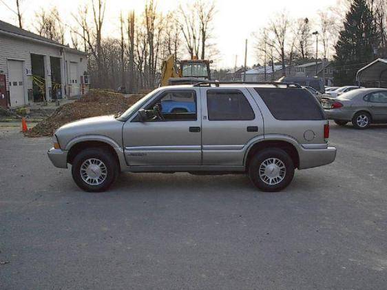 GMC Jimmy or Envoy 45 Sport Utility