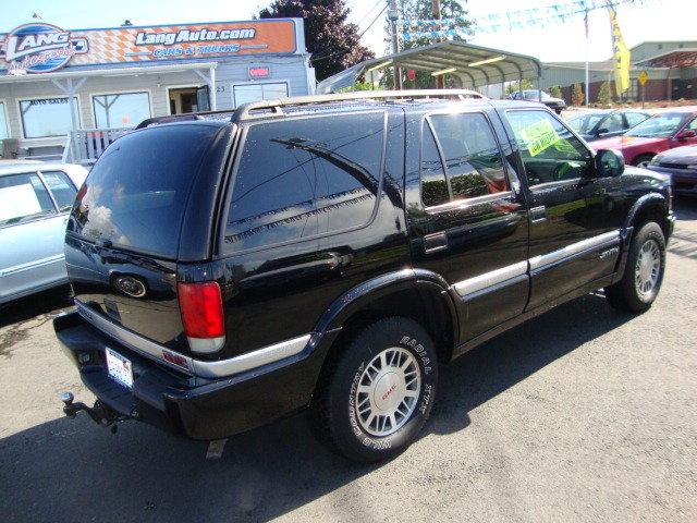 GMC Jimmy or Envoy 2000 photo 1