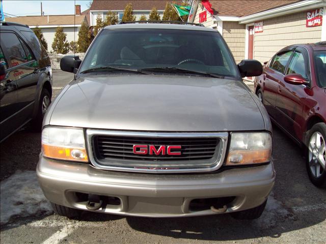 GMC Jimmy or Envoy 2000 photo 1