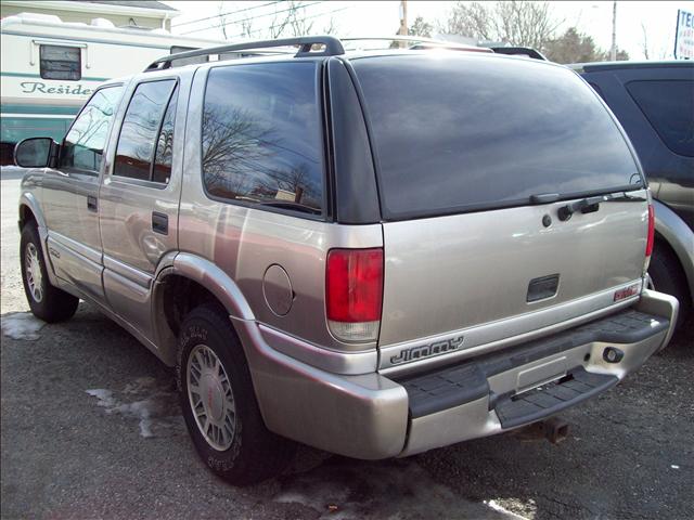 GMC Jimmy or Envoy 2000 photo 3