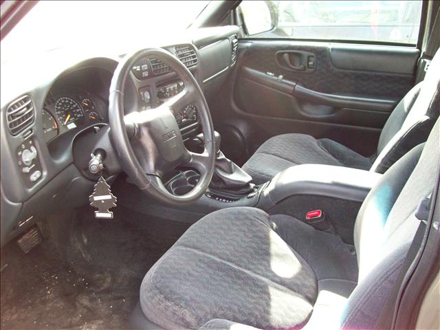 GMC Jimmy or Envoy 2000 photo 4