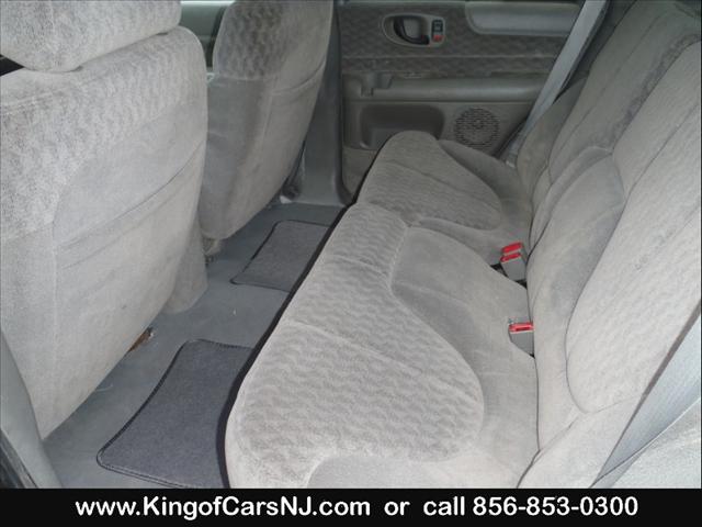 GMC Jimmy or Envoy 2000 photo 2