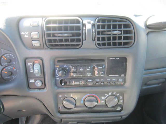 GMC Jimmy or Envoy 2000 photo 7