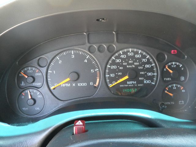 GMC Jimmy or Envoy 2000 photo 18