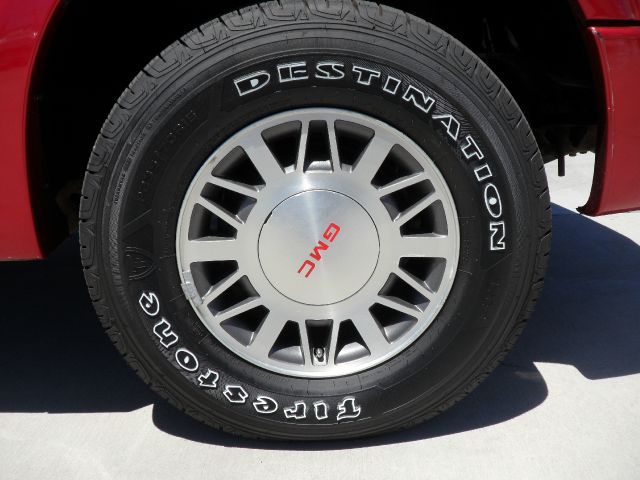 GMC Jimmy or Envoy 2000 photo 23