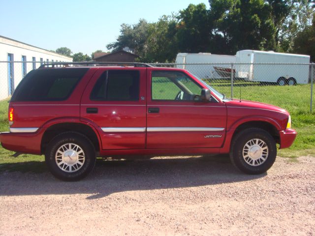 GMC Jimmy or Envoy 2000 photo 2