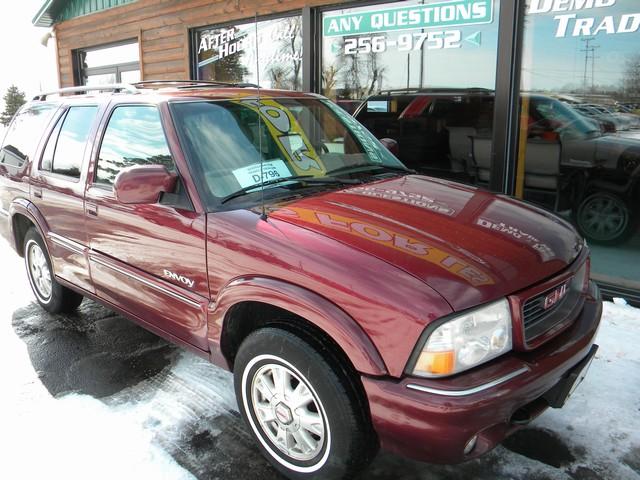 GMC Jimmy or Envoy 2000 photo 1