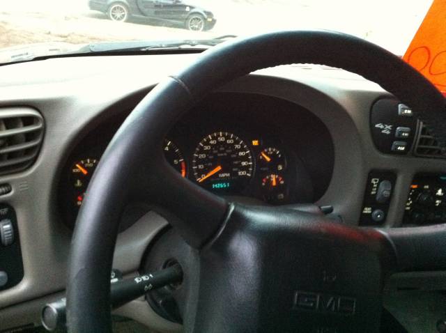 GMC Jimmy or Envoy 2000 photo 5