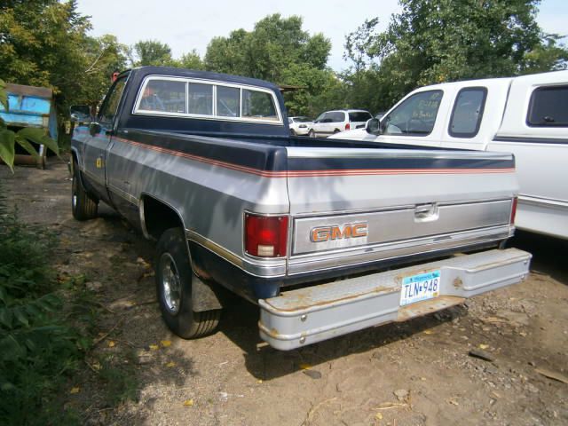 GMC K1500 1984 photo 2
