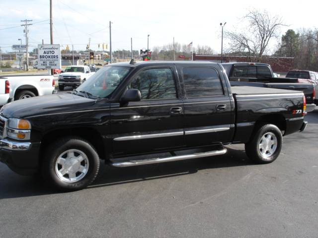 GMC K1500 Fx-4 Crew Cab Pickup