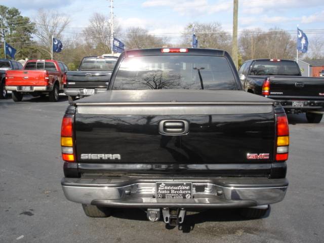 GMC K1500 2003 photo 2