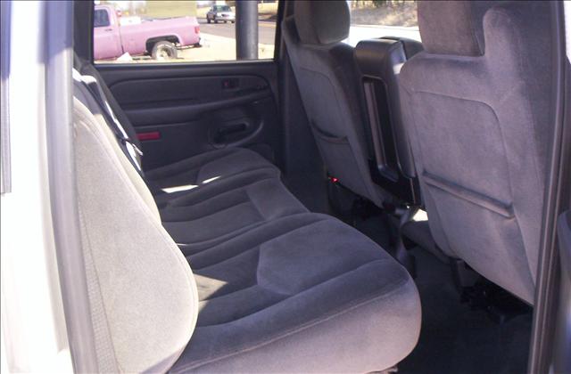 GMC K1500 V8 R-design Crew Cab Pickup