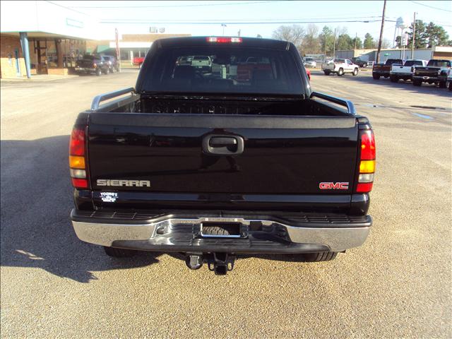 GMC K1500 2006 photo 2