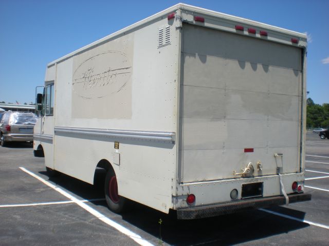 GMC P-30 1989 photo 5