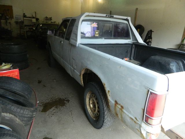 GMC S15 1985 photo 1