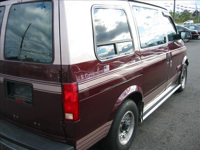 GMC Safari 1992 photo 4
