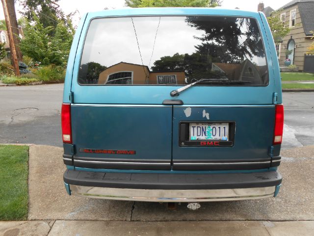 GMC Safari 1993 photo 1