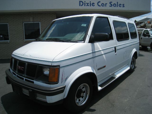 GMC Safari 1994 photo 4
